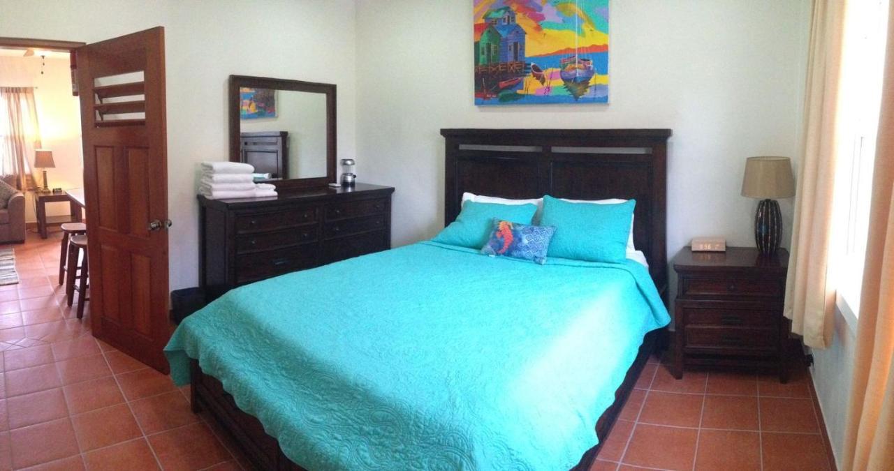 Pura Vida Inn Caye Caulker Kültér fotó
