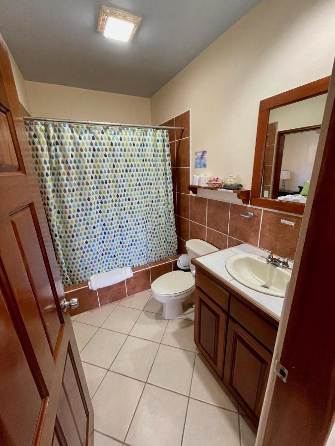 Pura Vida Inn Caye Caulker Kültér fotó